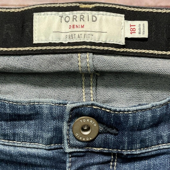 Torrid Womens Jeans size 18 Tall Long Dark Wash Skinny x31" Cotton Denim Stretch - Picture 5 of 11